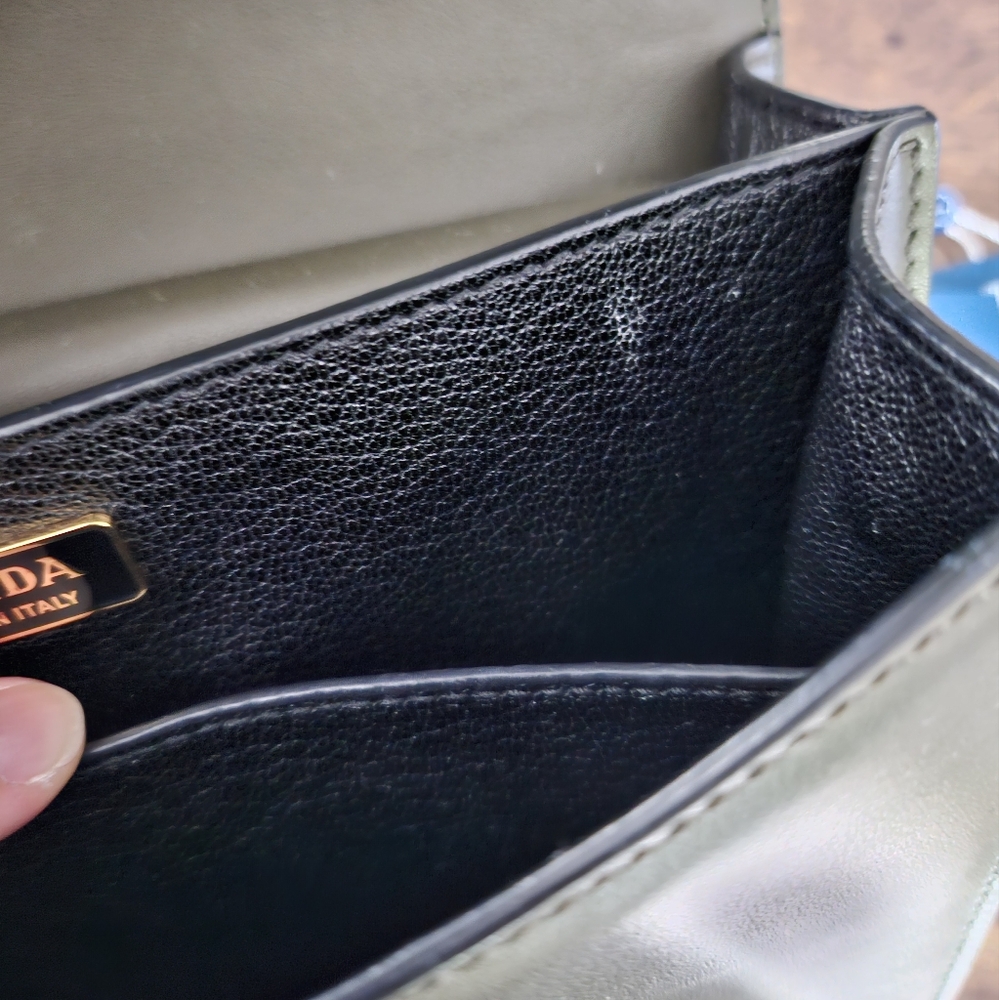*LAST CHANCE* Prada Olive Cahier Bag - Picture 2 of 13